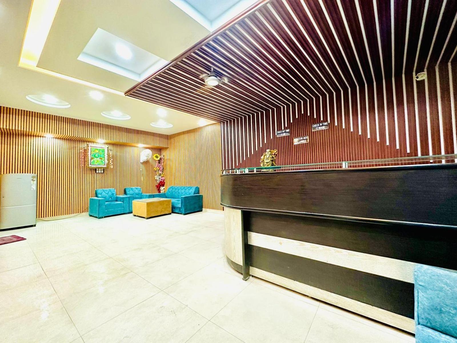 Hotel Galaxy Inn Near Delhi International Airport Nueva Delhi Exterior foto